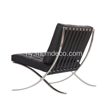 Black Leather Knoll Barcelona Mpando ndi Ottoman